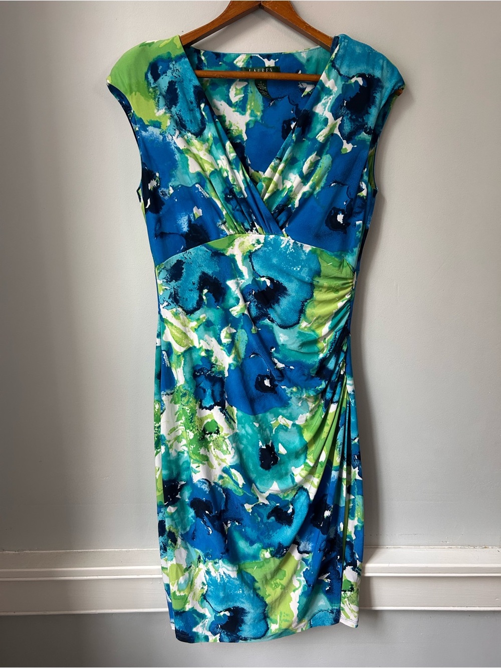 Ralph Lauren LRL Dress Womens 4 Green Floral Stretch Surplice Sheath Corpcore‎